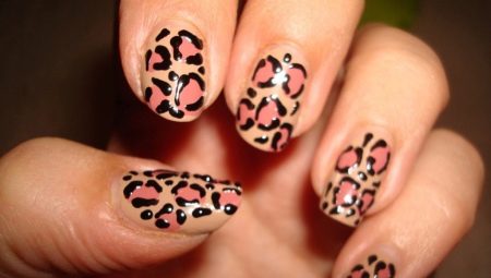 Ciri-ciri dan teknik pelaksanaan manicure harimau