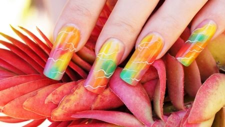 Manicure arco-íris: segredos de design e idéias de moda
