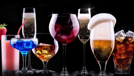 Patarimai, kaip apskaičiuoti alkoholio ir gaiviųjų gėrimų kiekį vestuvėse