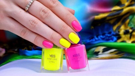 Bright manicure: popular colors and trendy techniques