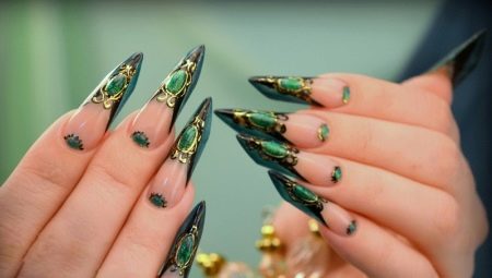 Vloeibare stenen op nagels: eigenaardigheden van manicure en subtiliteit van uitvoering