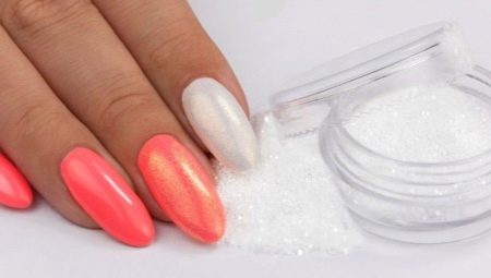 Hur man applicerar glitter på gel polish?