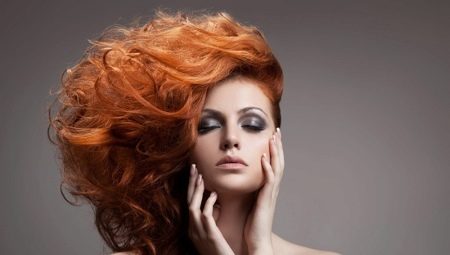 Kızıl saçlı kızlar için hangi renkler uygundur?