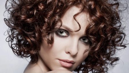 كيراتين تجعيد الشعر: الميزات والتراكيب وتكنولوجيا التنفيذ