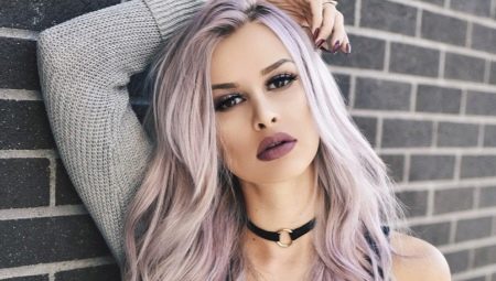 Fashionable trends in hair coloring