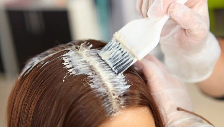 Este mai bine să aplicați vopseaua pe păr murdar sau curat?