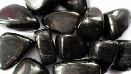 Gagat: característiques, valor i propietats de la pedra