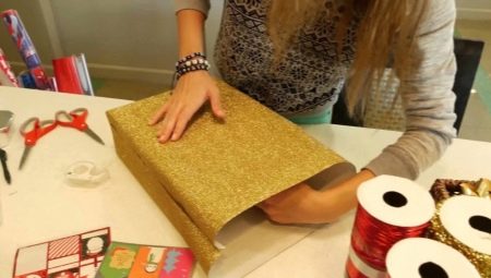 كيفية حزمة هدية مربع ومستطيل؟