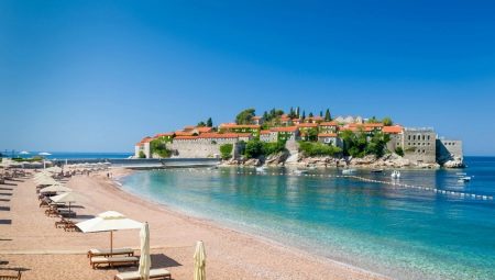 Pantai terbaik untuk keluarga dengan anak-anak di Montenegro