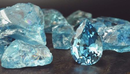Alles over Aquamarine Stone: betekenis, functies en eigenschappen