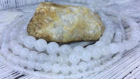 Λευκός χαλαζίας: ιδιότητες, εφαρμογή και αξία μιας πέτρας