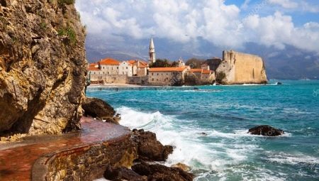 Montenegro pada bulan Mac: cuaca dan tempat terbaik untuk tinggal