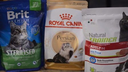 Premium food for sterilized cats and neutered cats