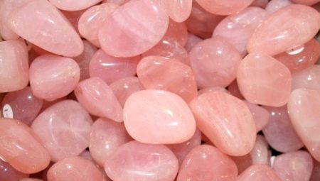 Typer av rosa stenar, deras egenskaper och tillämpning