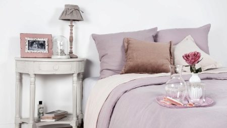 Bedside skap for soverommet: varianter og tips for å velge
