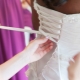 Kaip nėriniai korsetą vestuvių suknelėje?