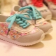 Children's sneakers for girls