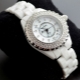 Relógio feminino com pulseira de cerâmica