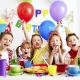 Gyermek asztal regisztrálása születésnapján