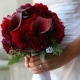 Bouquet bordeaux per la sposa: caratteristiche della scelta dei colori e delle idee di design
