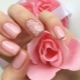 Ideeën voor het creëren van een stijlvolle manicure in roze