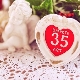 ¿Cuál es el nombre del aniversario de boda en 35 años y qué se presenta para ello?