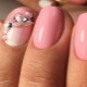Features of pink manicure for short nails