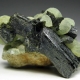 Epidote: kivien ominaisuudet, ominaisuudet ja käyttö