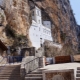 Biara Ostrog di Montenegro: keterangan dan perjalanan