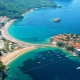 Sveti Stefan ใน Montenegro: ชายหาดโรงแรมและสถานที่ท่องเที่ยว