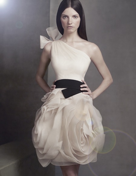 Vestido de novia corto Vera Wang