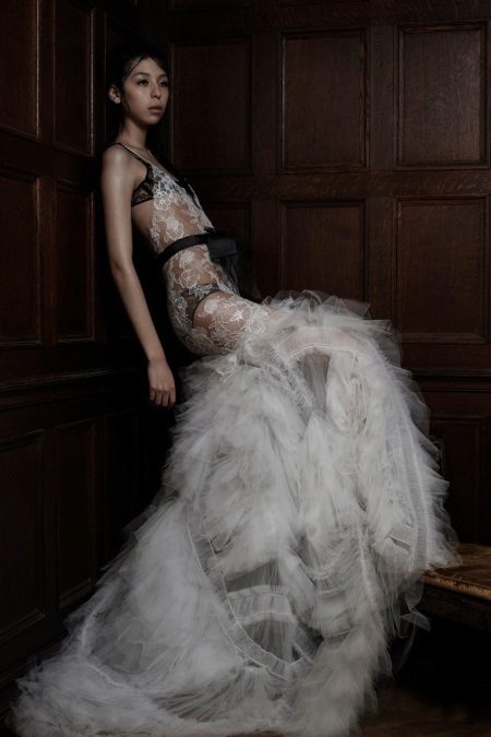Gaun pengantin secara terang-terangan oleh Vera Wang