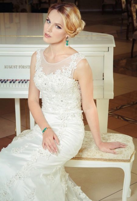Krajkové krajkové svatební šaty Anna Delaria