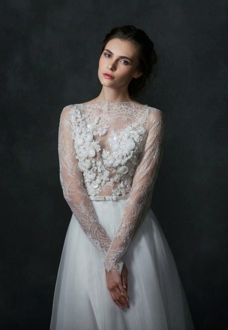 Natasha Bovykina krajkové svatební šaty