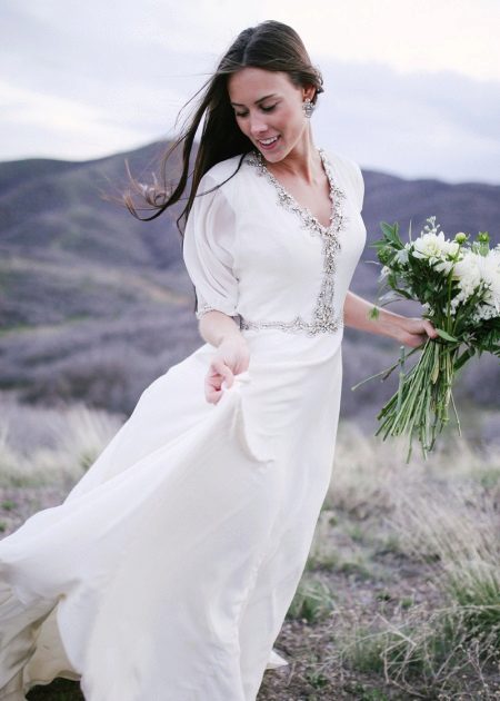 فستان زفاف متواضع جيني باكهام