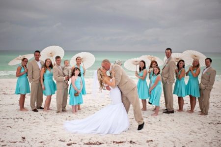 Beach wedding dress na may tren