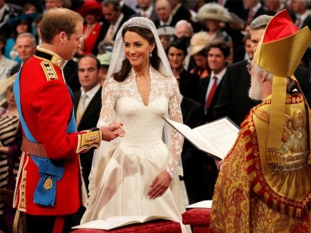 Vestido de noiva Kate Middleton com inserções de renda