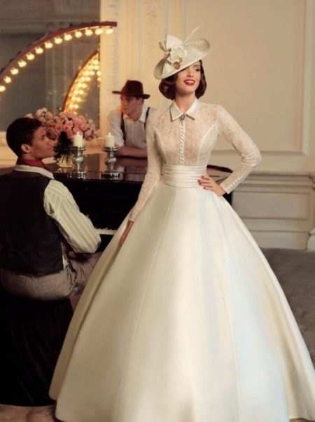 Pakaian perkahwinan dalam gaya 40-an dari Tatiana Kaplun