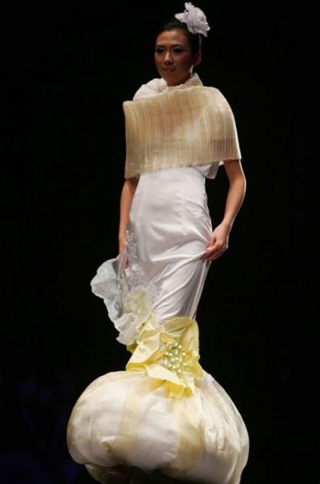Skummelt kjole i form av et gresskar
