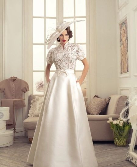 Vintage wedding dress na may isang top guipure