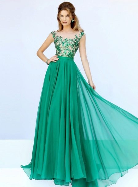 Ilga smaragdinė suknelė
