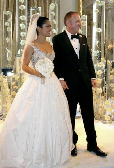 „Salma Haek“ vestuvių suknelė