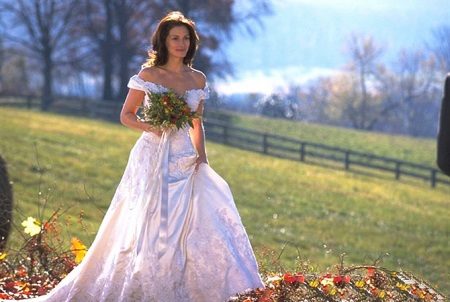 فستان زفاف من الفيلم