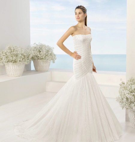 حورية البحر فستان الزفاف مع الأقمشة