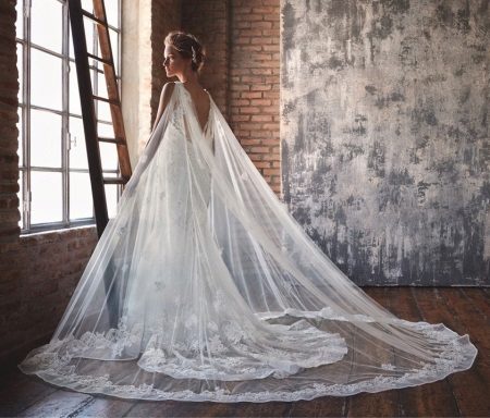 فستان الزفاف مع الدانتيل