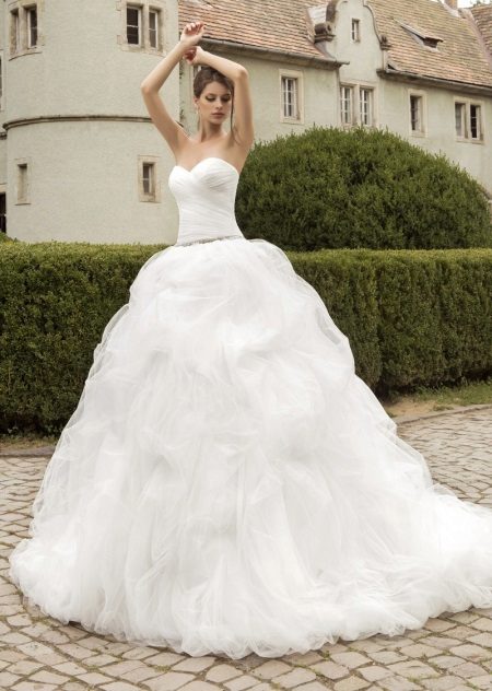 Gaun pengantin yang luar biasa dari Armoniya