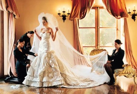 Gaun pengantin Melanie Trump