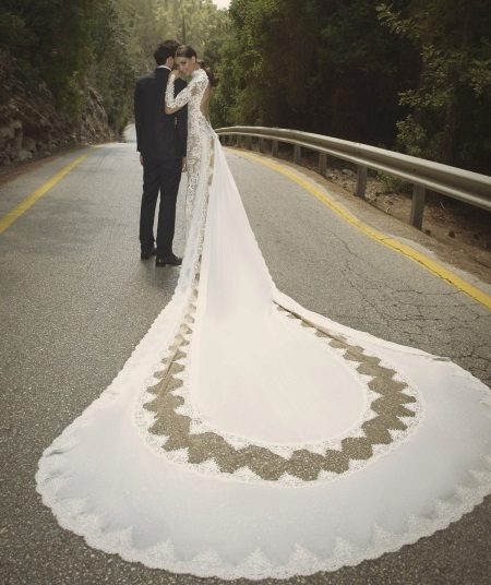 فستان الزفاف مع قطار حورية البحر