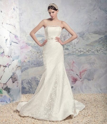 Сватбена рокля от колекцията Царевна лебед