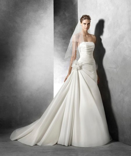 فستان زفاف من مجموعة برونيفاس 2016